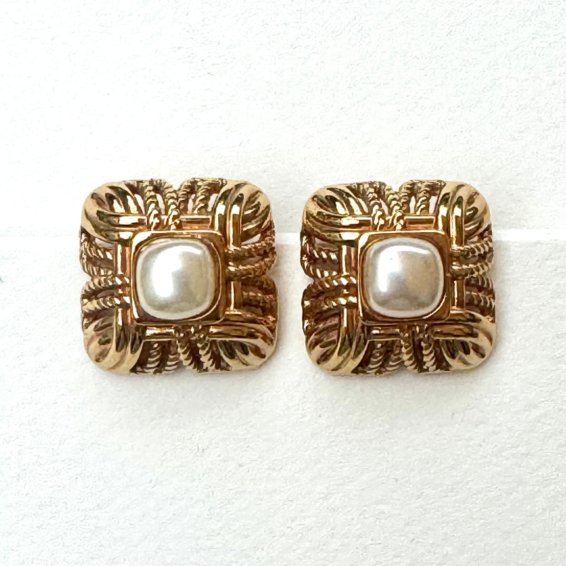 Margot Gold With Pearl