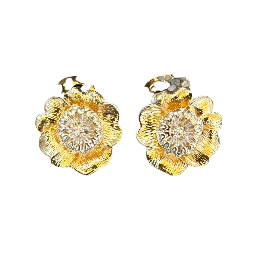 Gold w/ Silver Center Flower