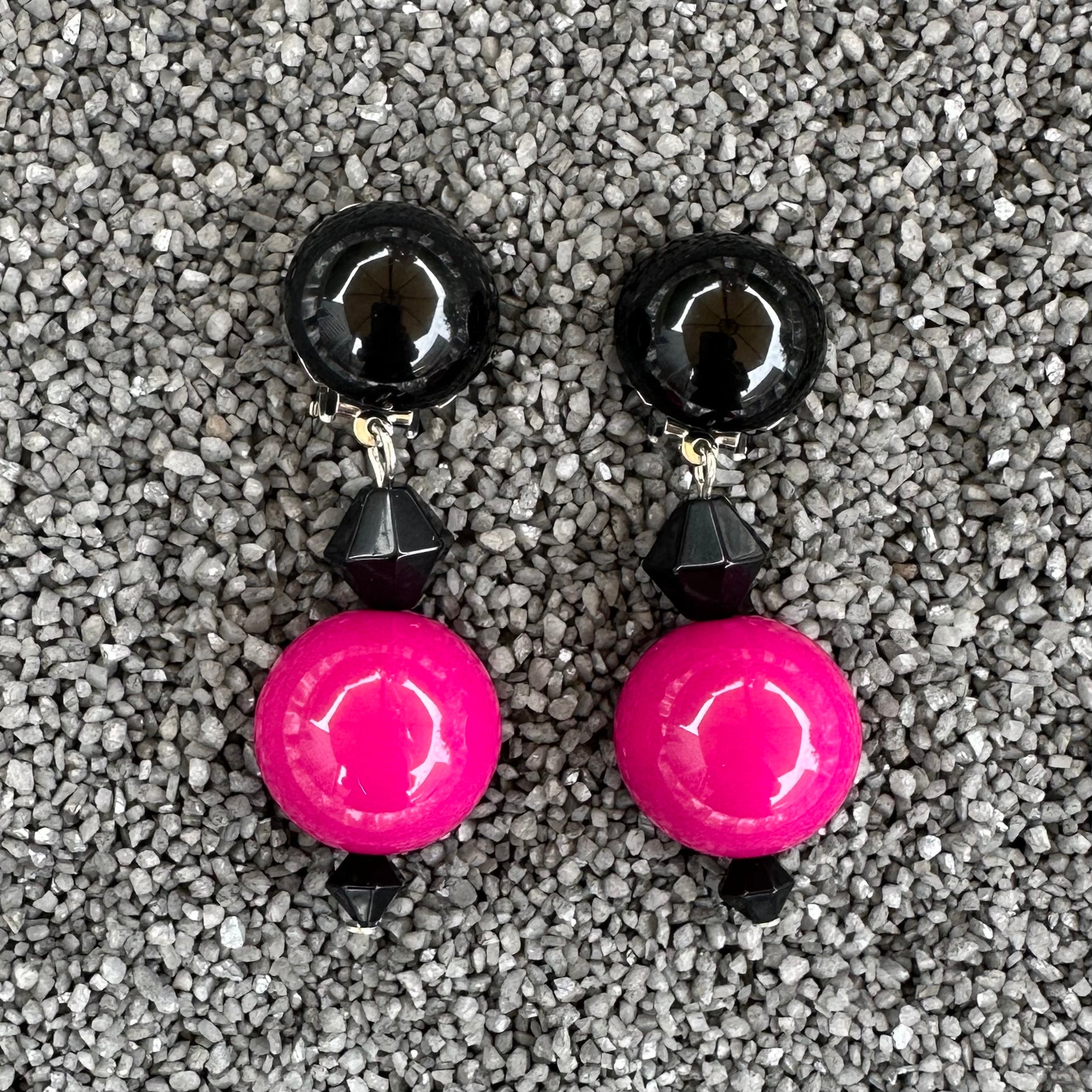 Ricciolo Pyramid and Ball