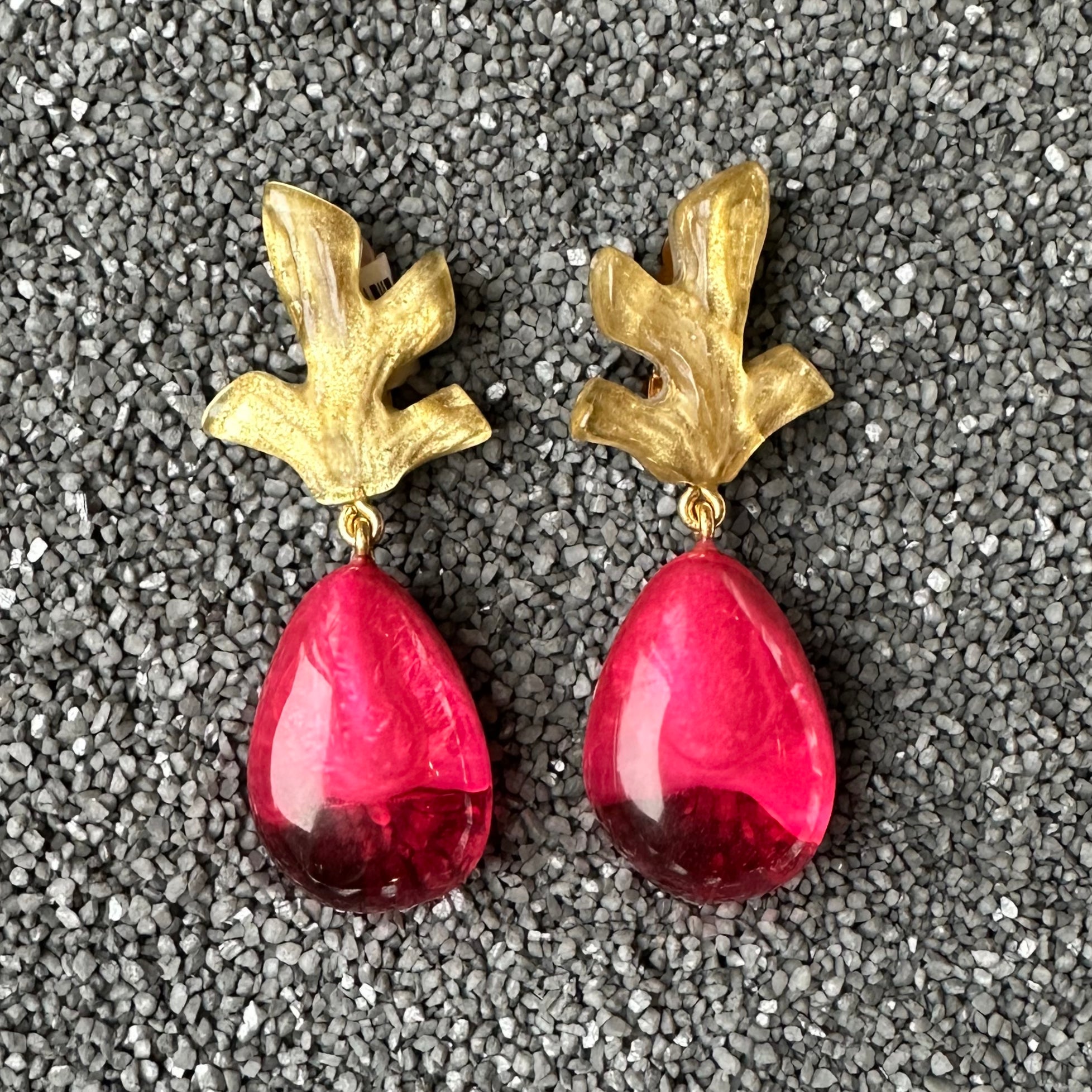 Coraline Drop in Colors