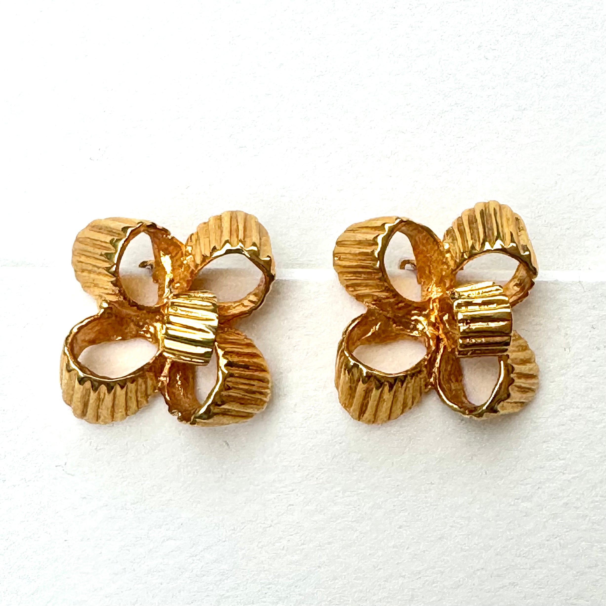 Bow Polished Gold