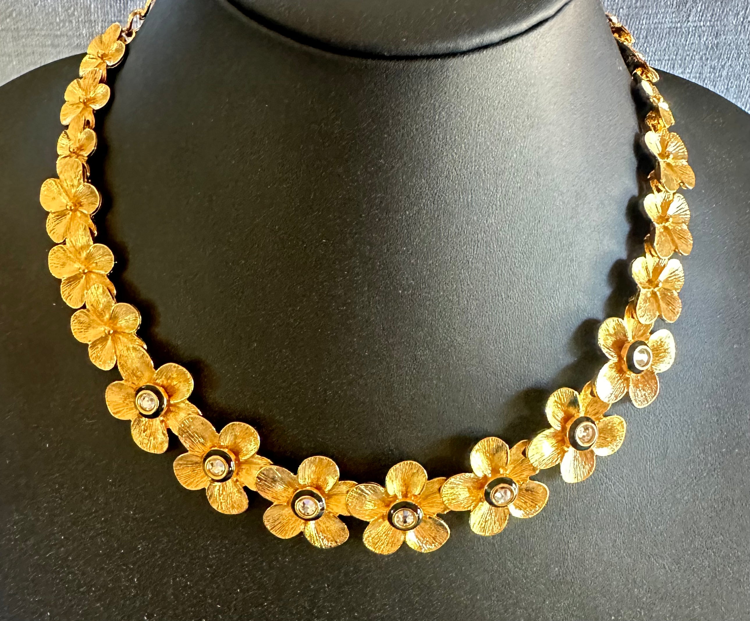 15-19" Gold Bland Crystal Center