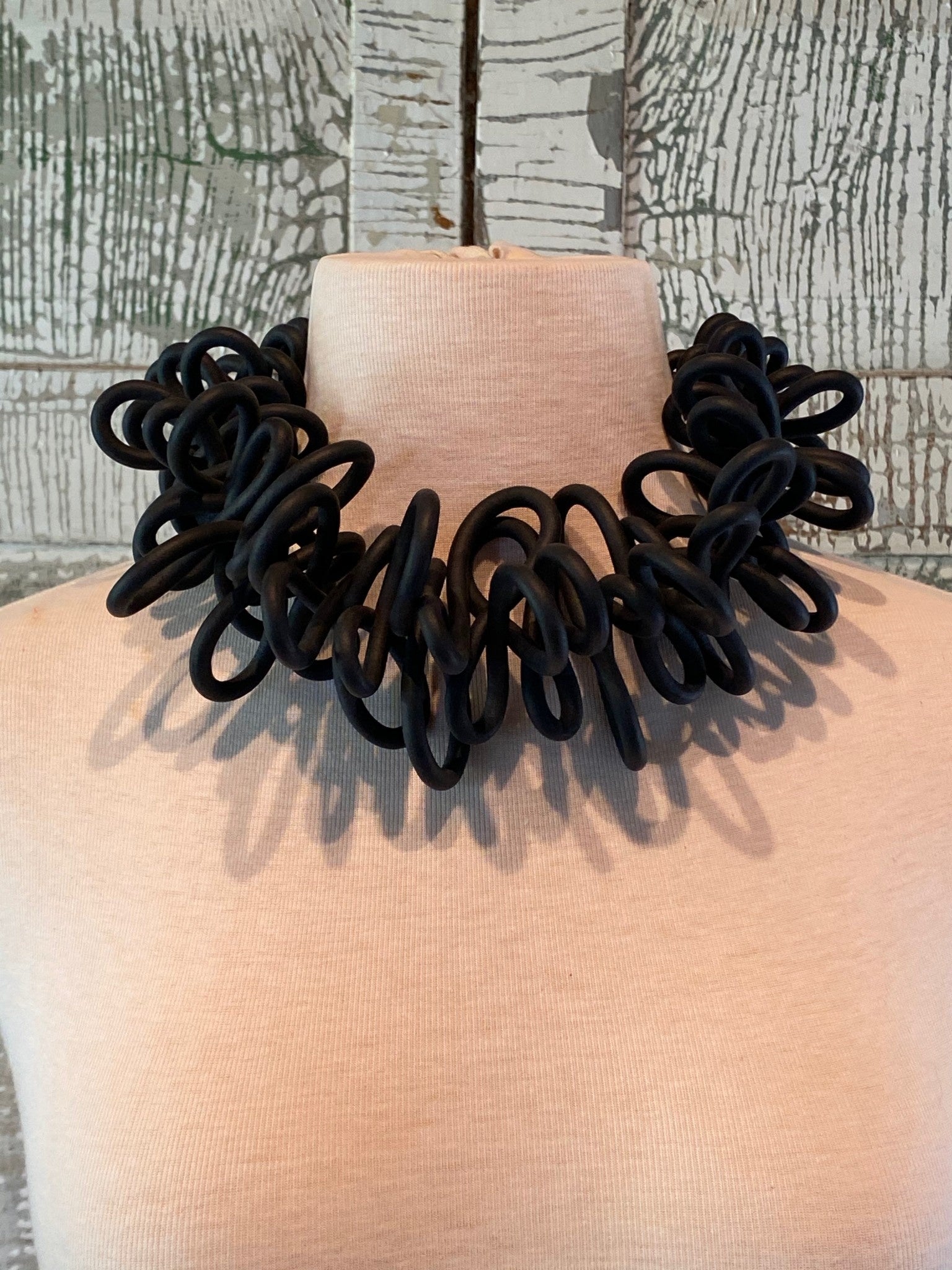 Maya Collar Black