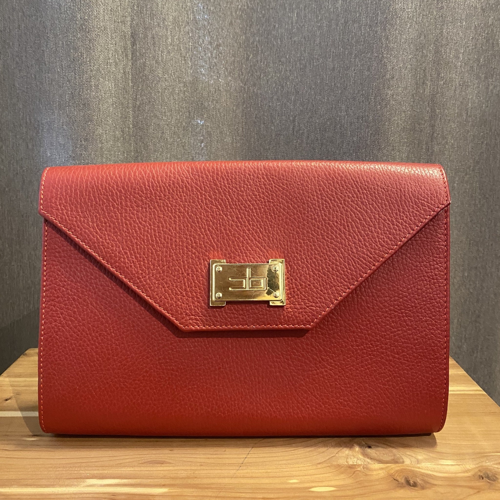 Courage/Cb/Iconic/Red