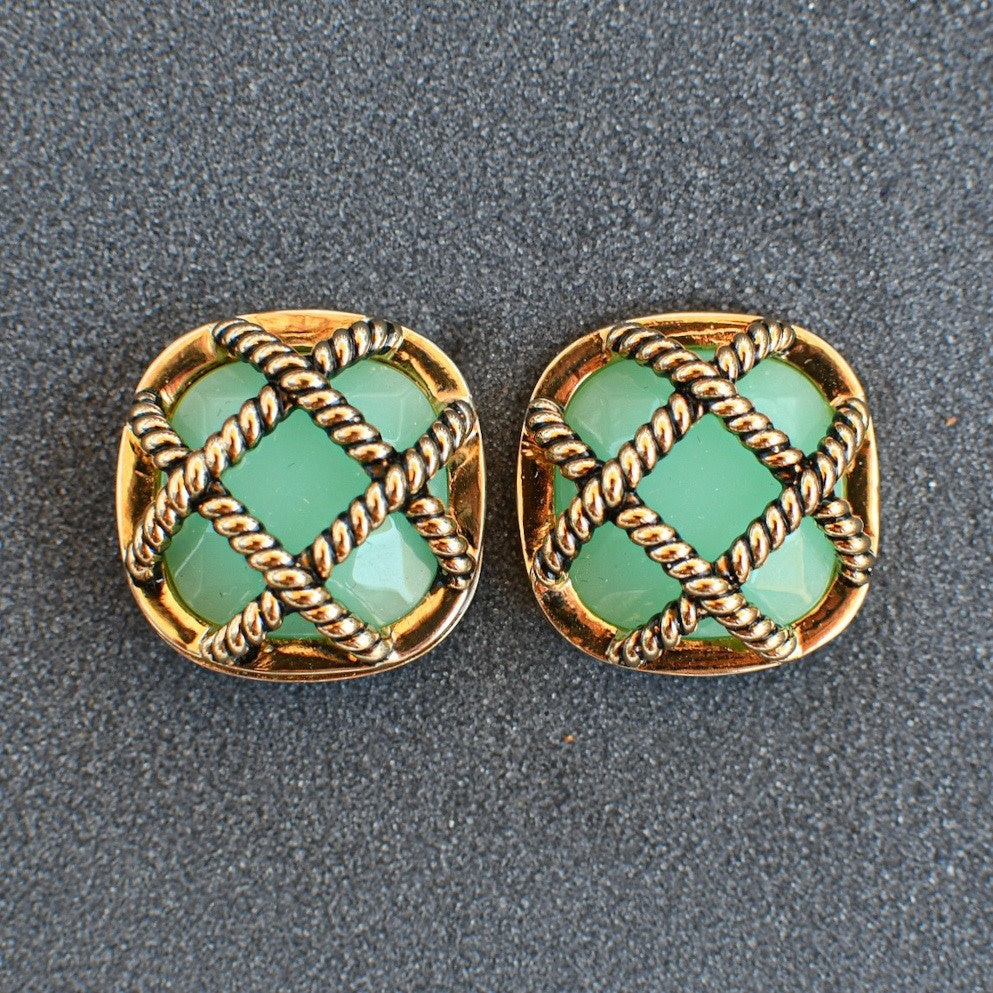 Square Criss Cross Antique Gold in Colors