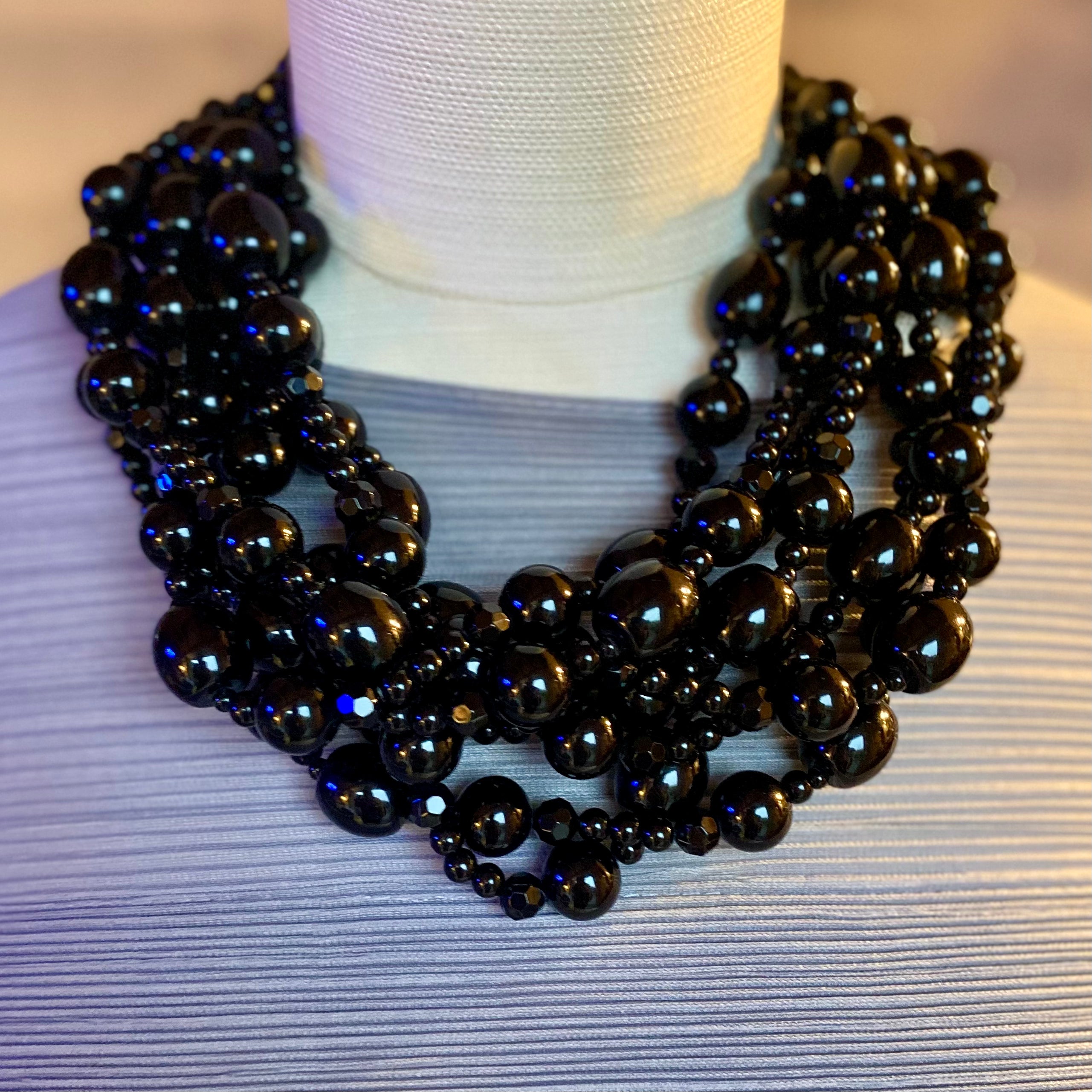 Random Black Balls 7 Strand