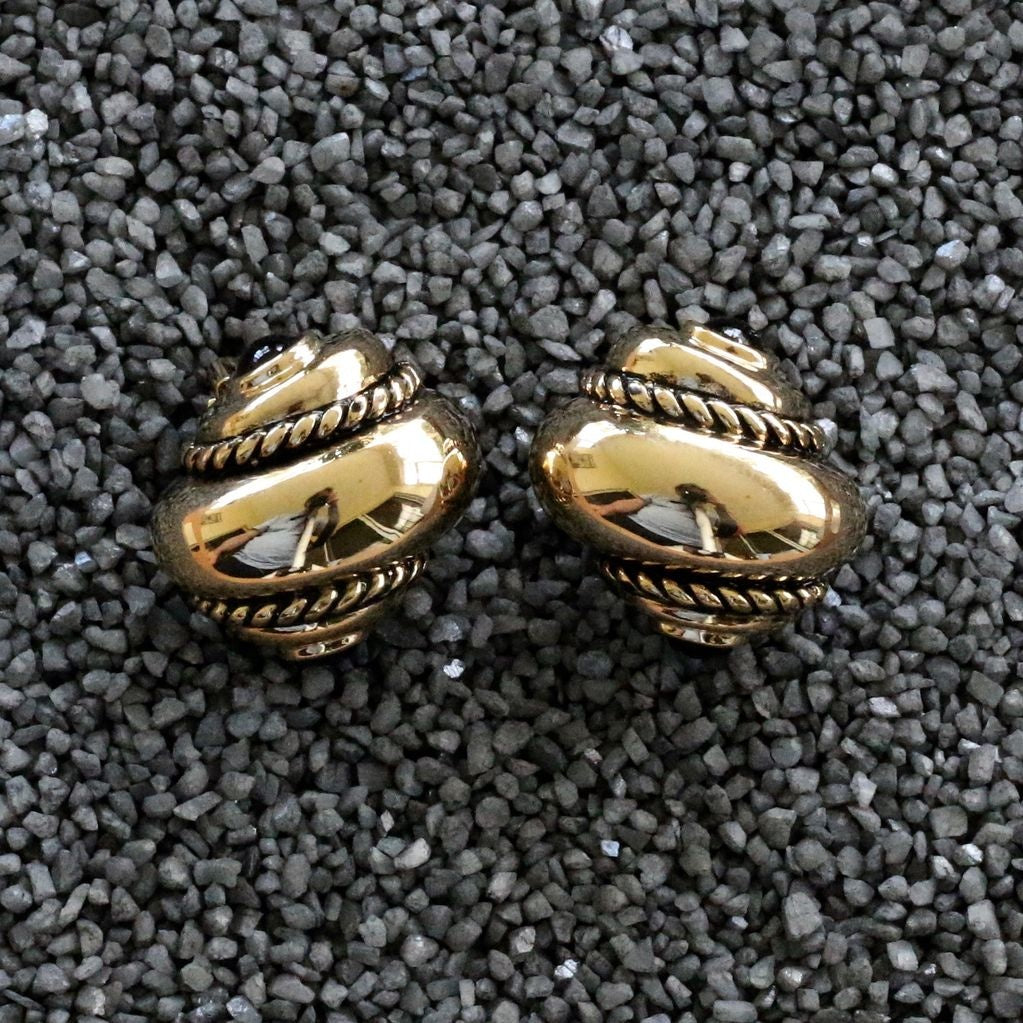 Gold Shell Black Cabs