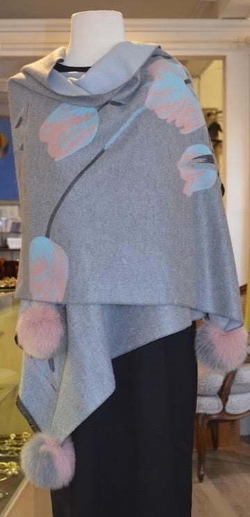 Vcexclusives/ Tina Gray Scarf Tulip With Fox