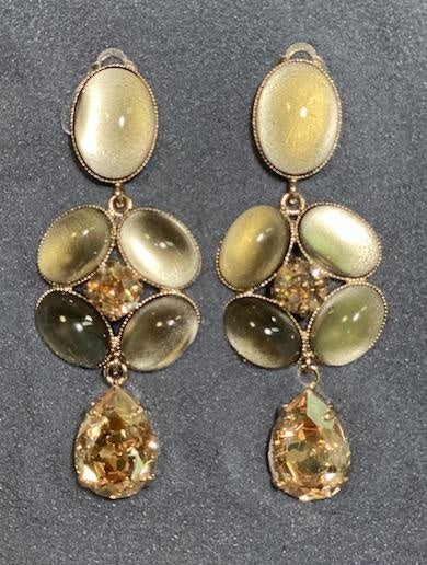 Vcexclusives: Blanch Gray Drop