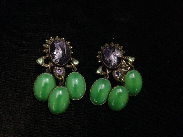 Blinn: Lavender & Green Chandaliers