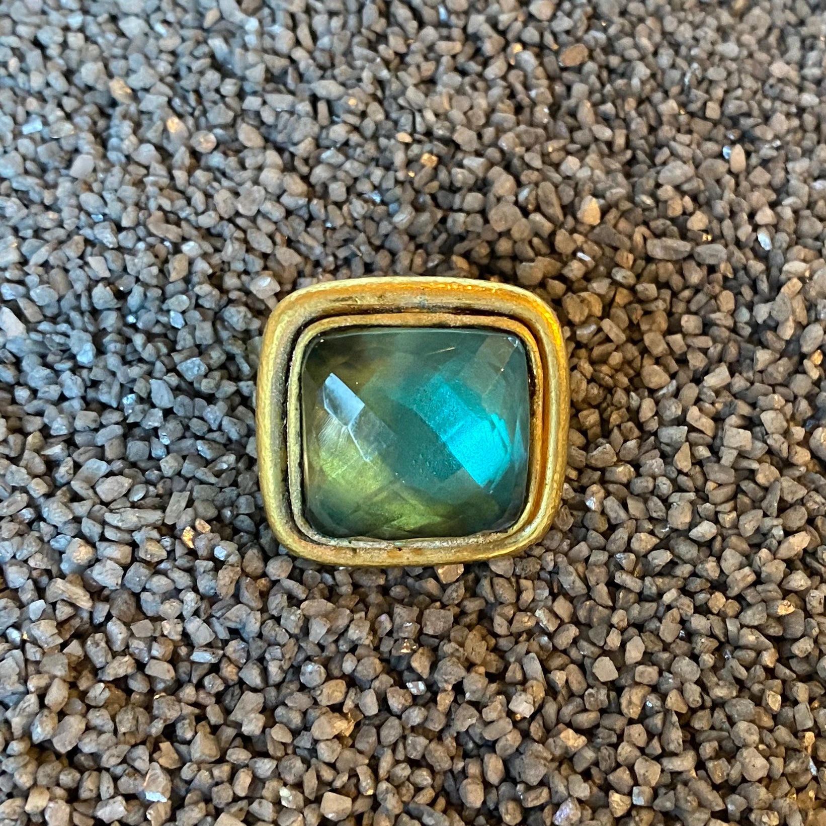 Ribbed Bead with Green Stone