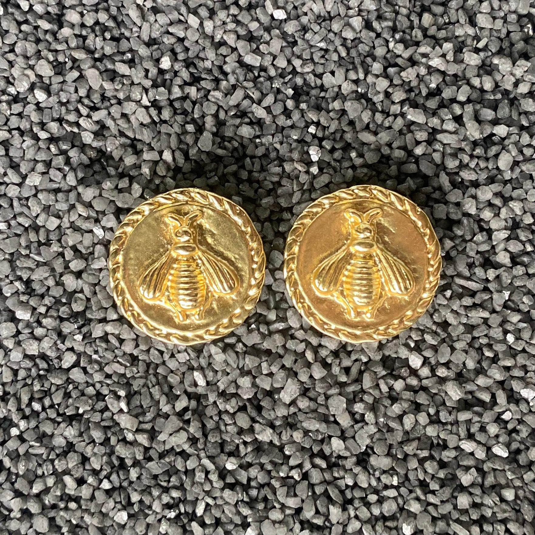 Gold Bee Coin Clip