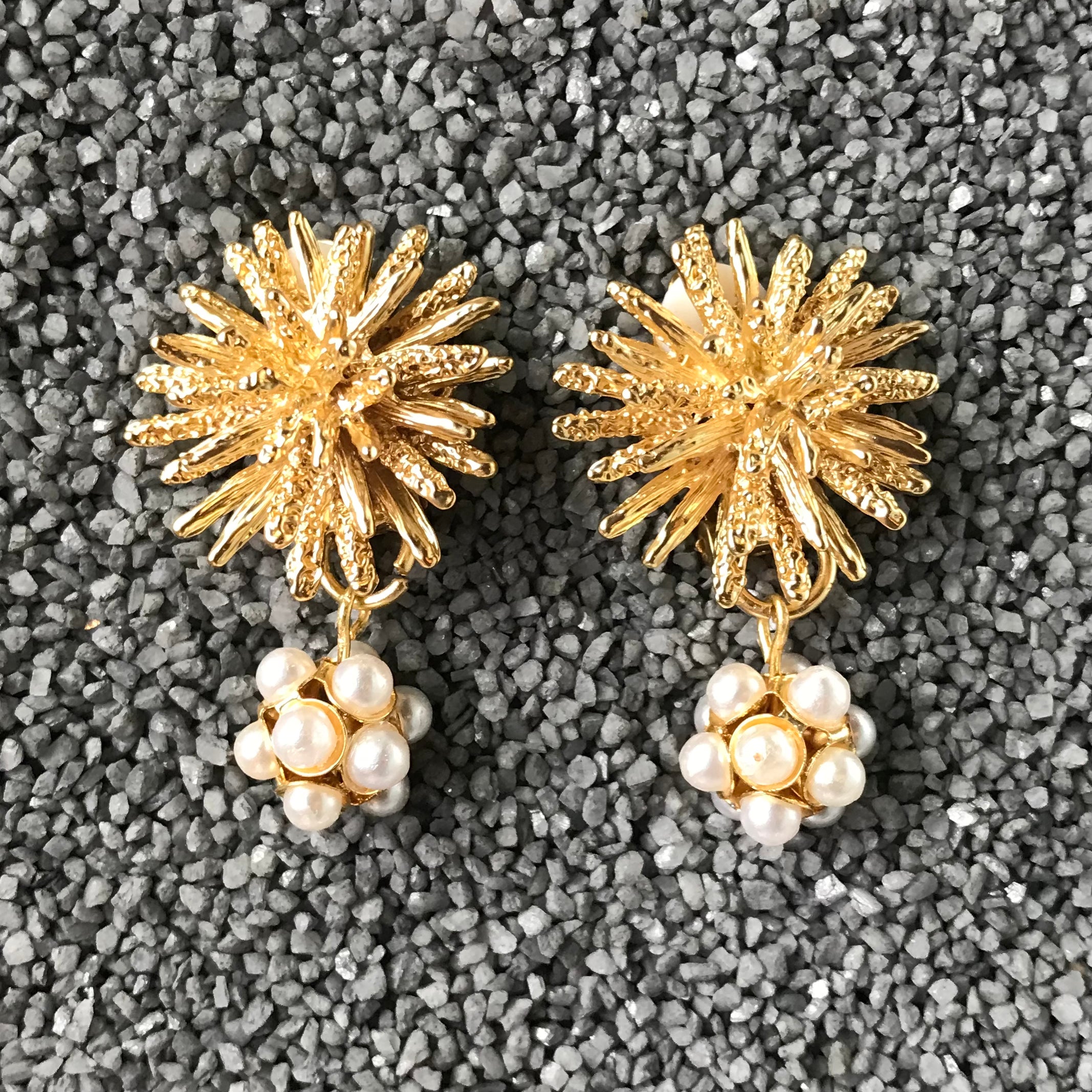 Star Burst with Mini Pearl Drop