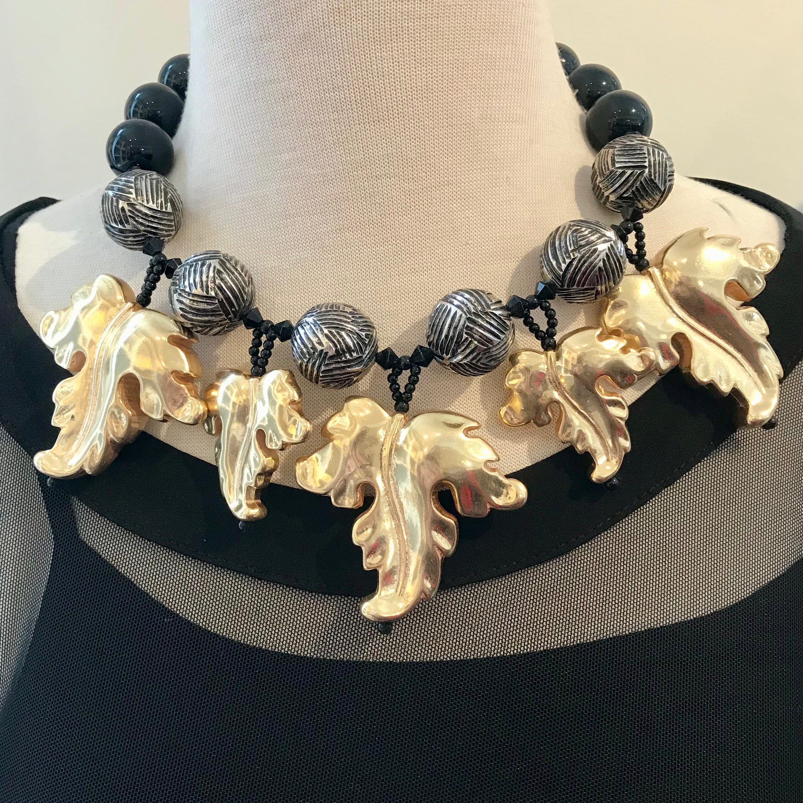 Corinto Gold Ball 5Leaves