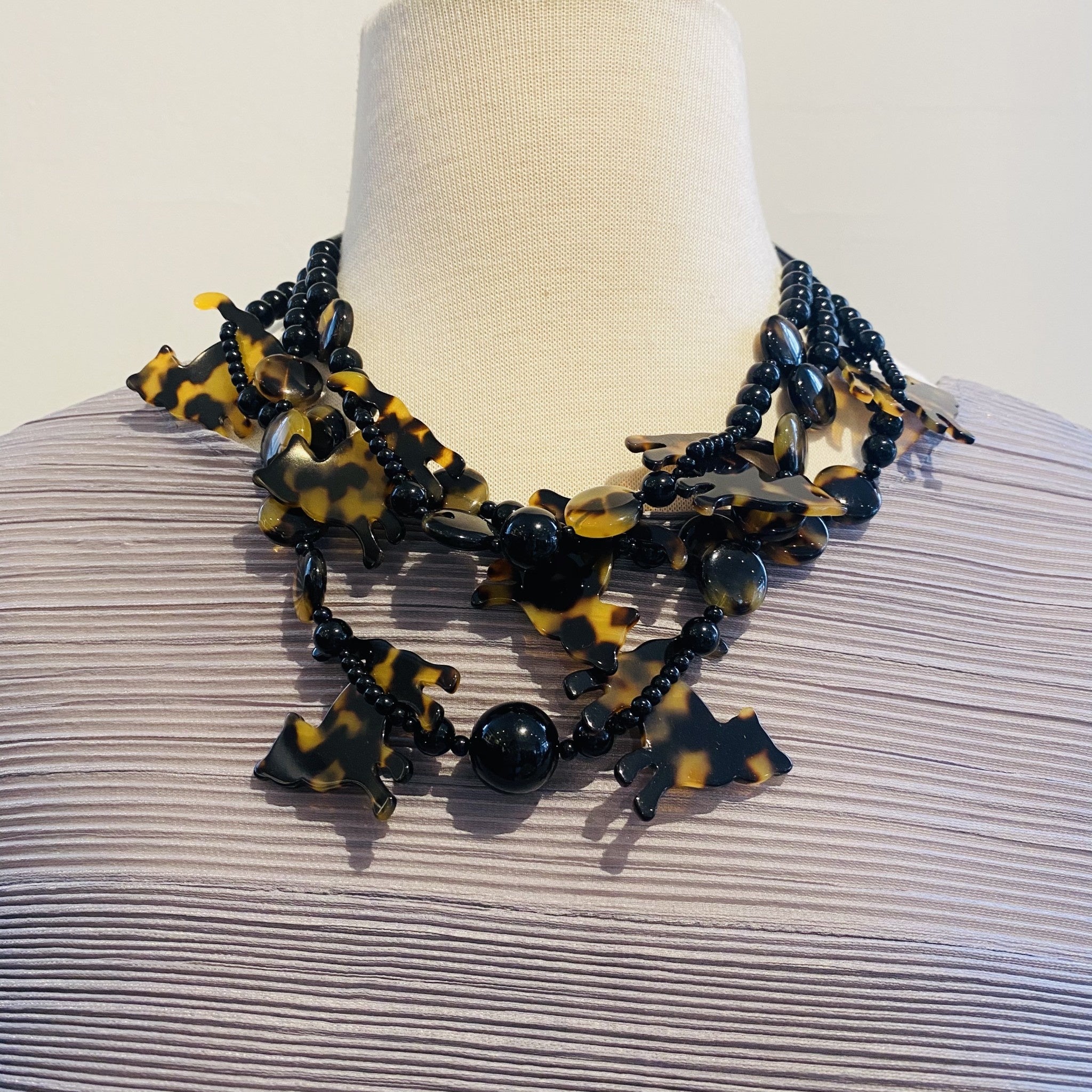 3 Strands: Tortoiseshell Cats Necklace
