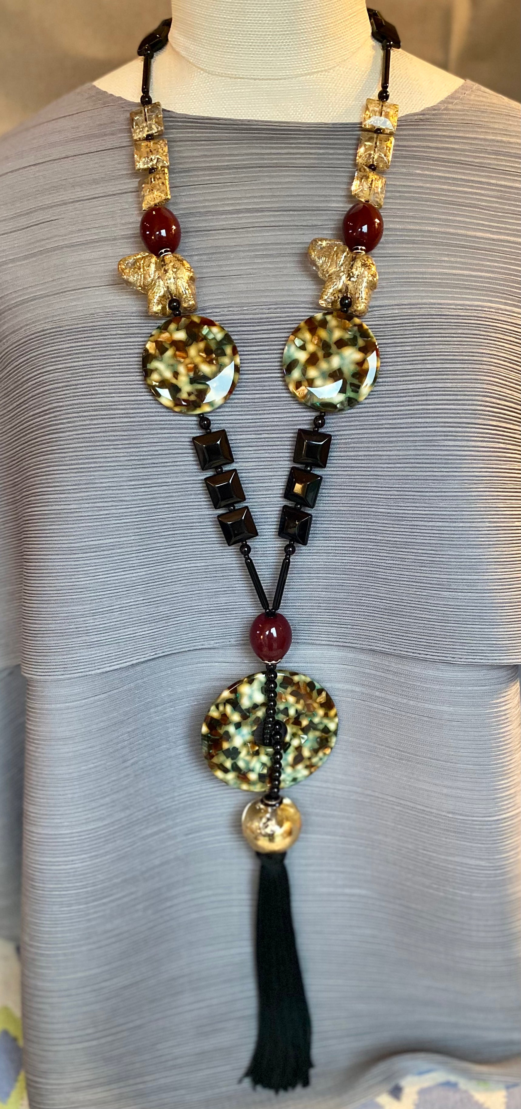 Mulit Disks Elephants W/Tassel