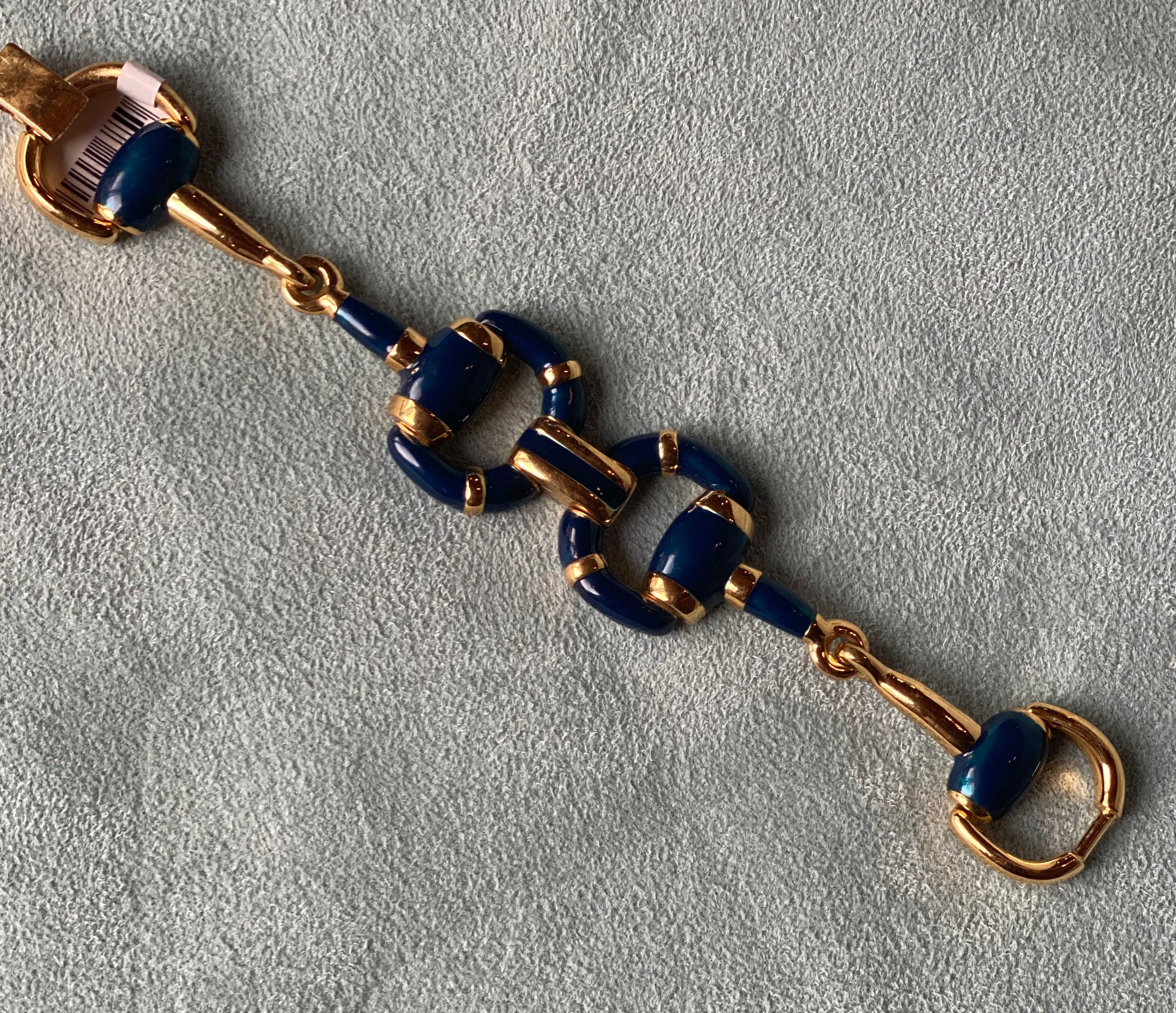 Bucket Style in Enameled Blue