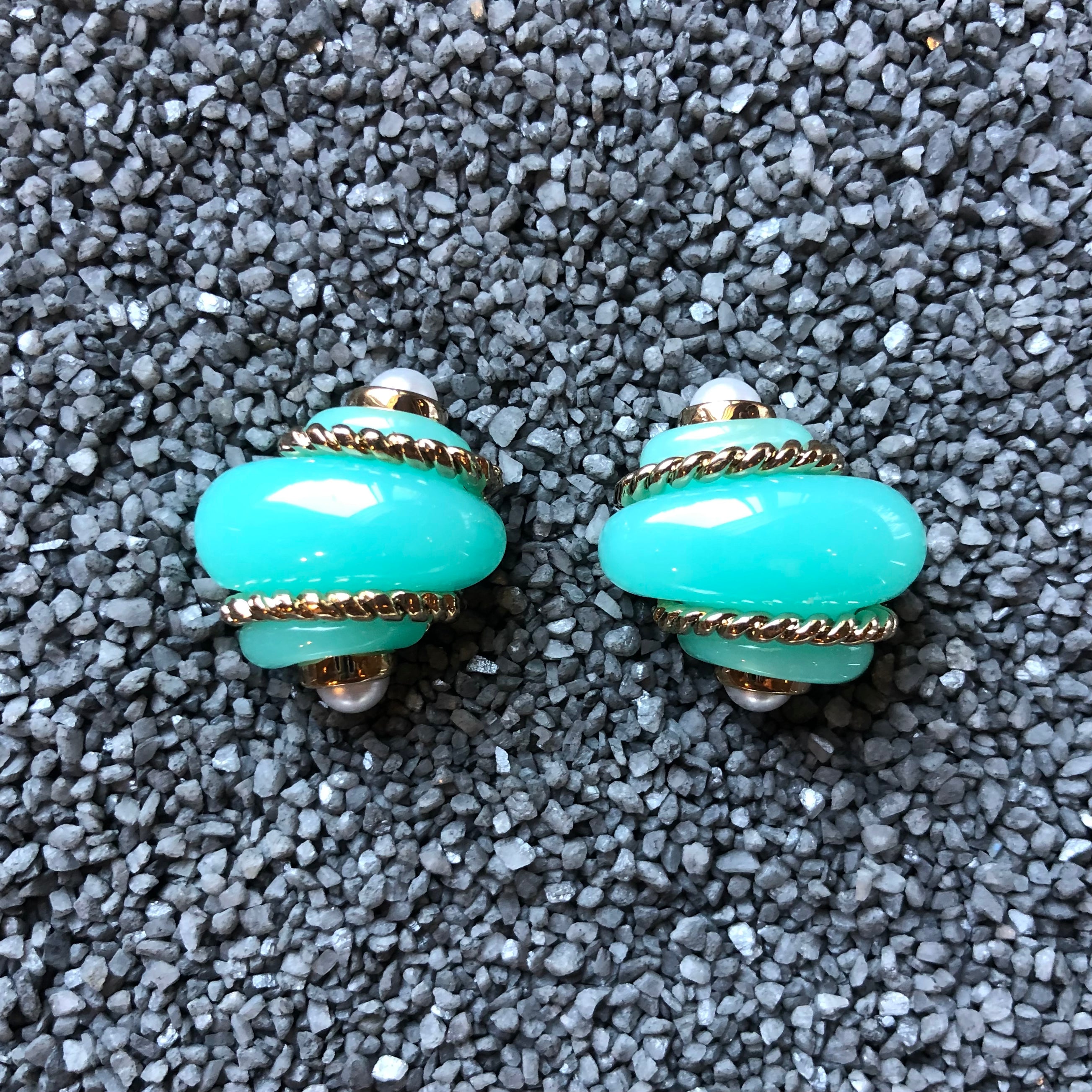 Small Shell in Colors W/Cabs