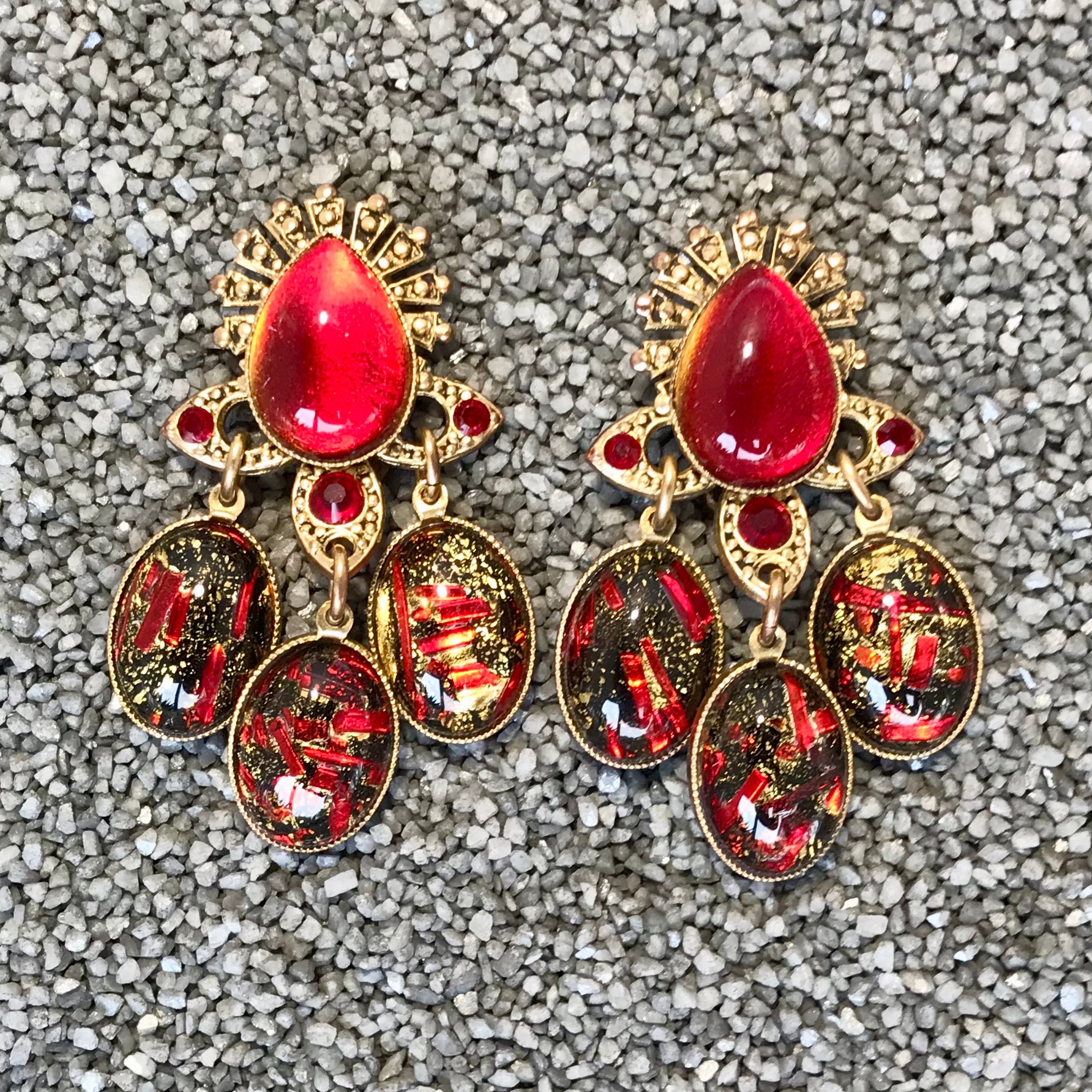 Antique Red Drop