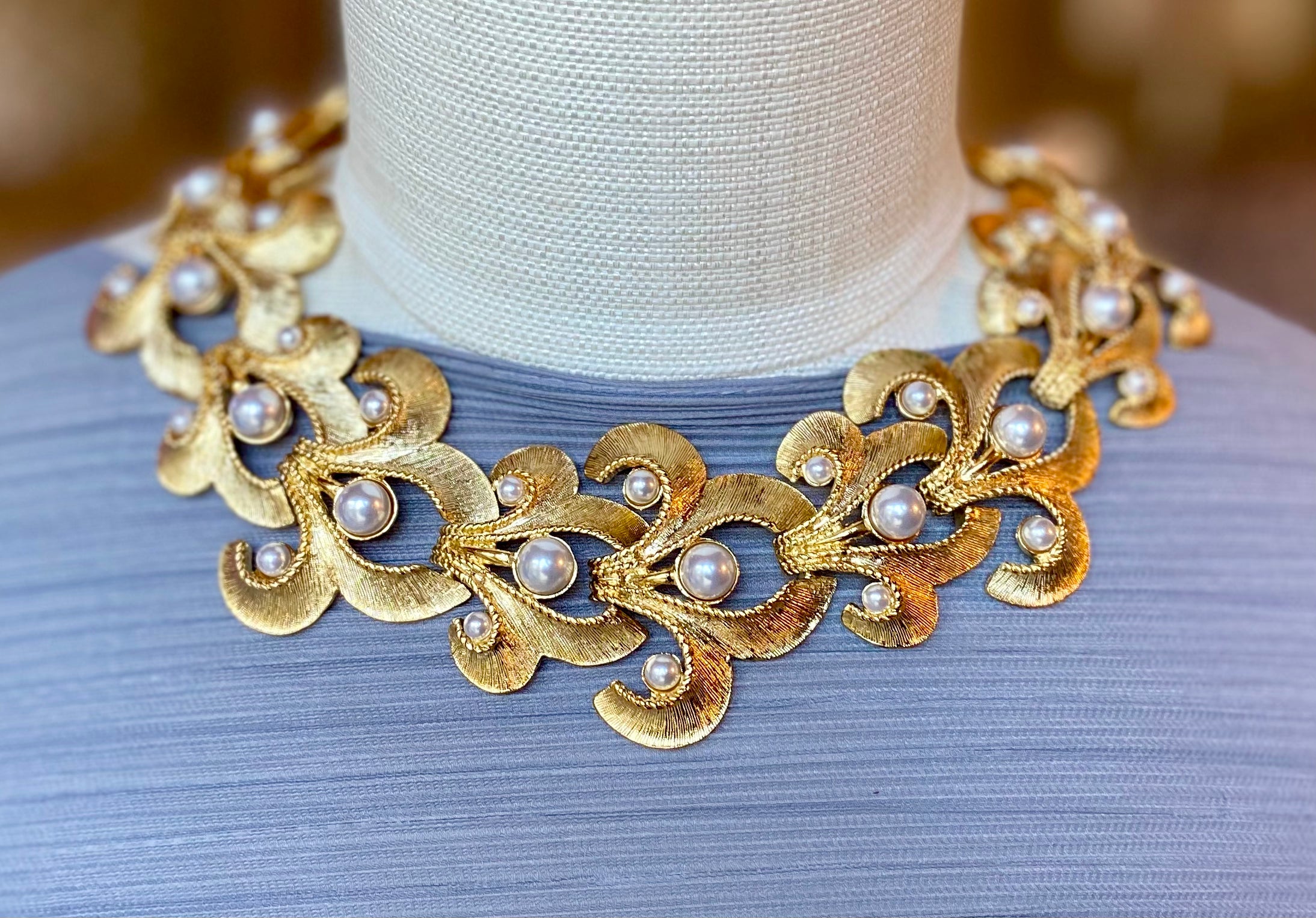 18” Gold 4 & 8mm pearls