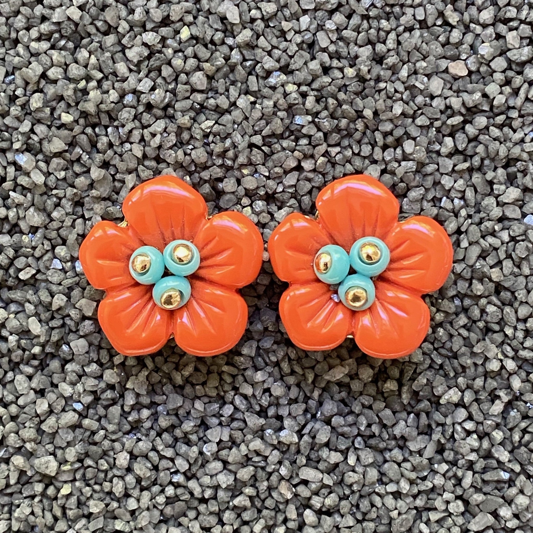 Coral Flower W/ Teal Center