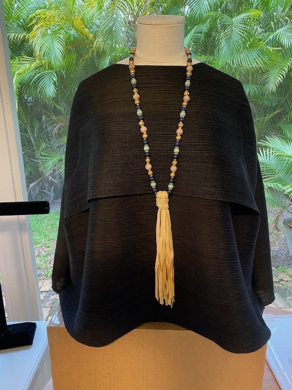 Vcelusives:Kelsye Wood Turq