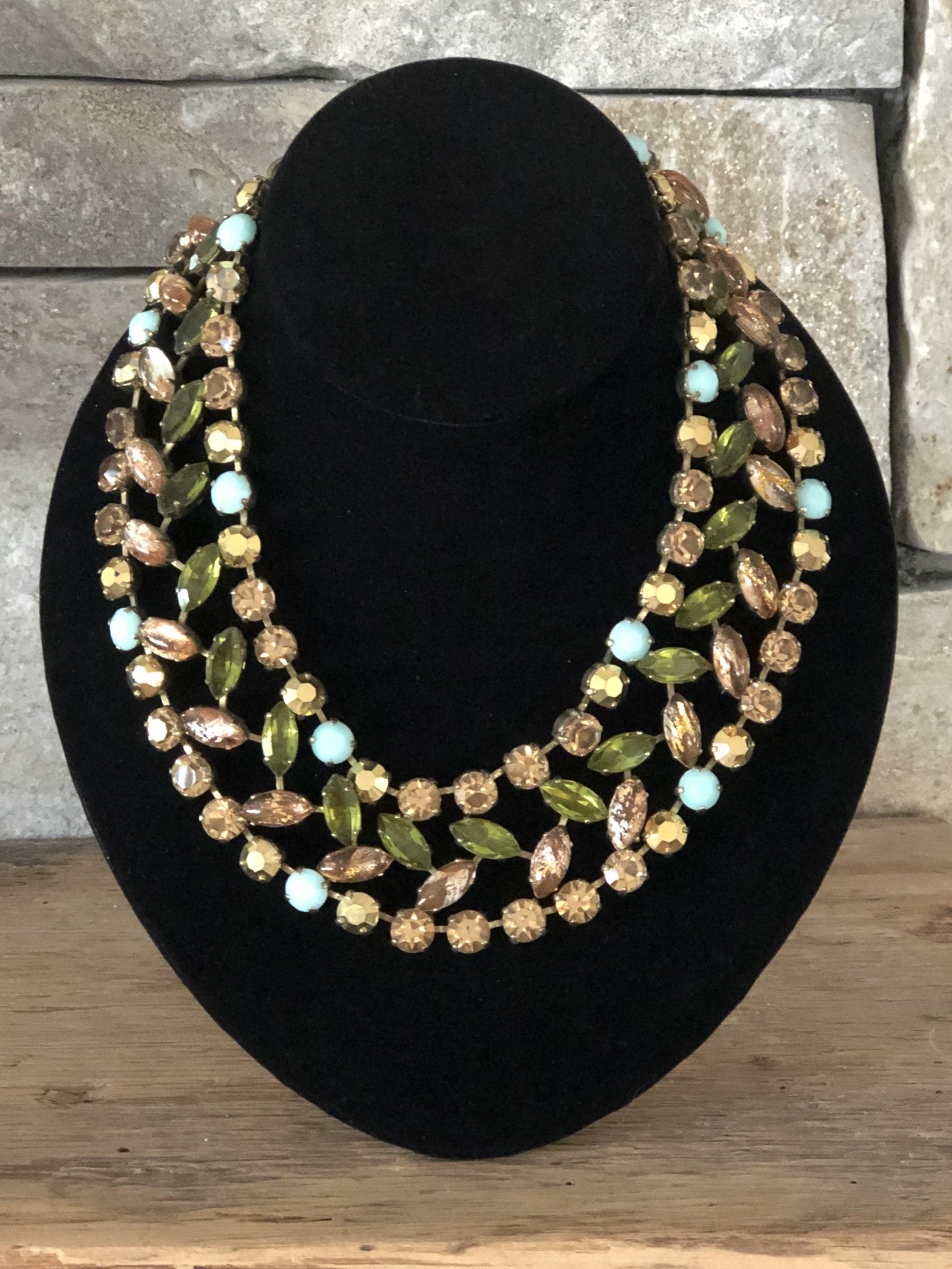 Double Petals Crystals Necklace