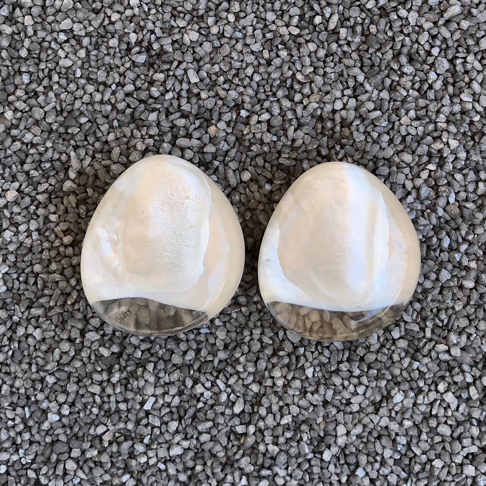 Zoe Button in Colors