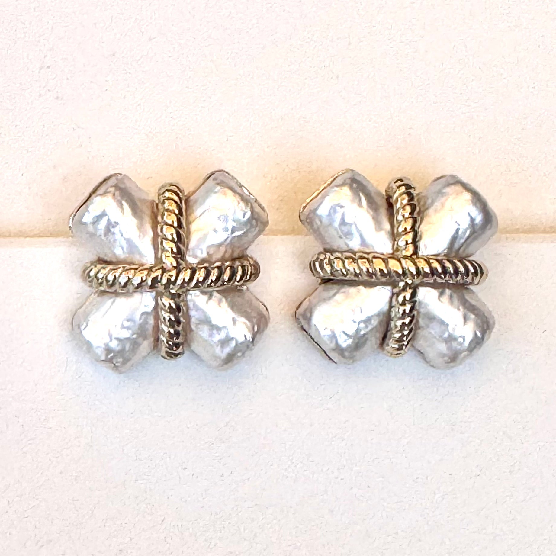 Pearl X Filigree X