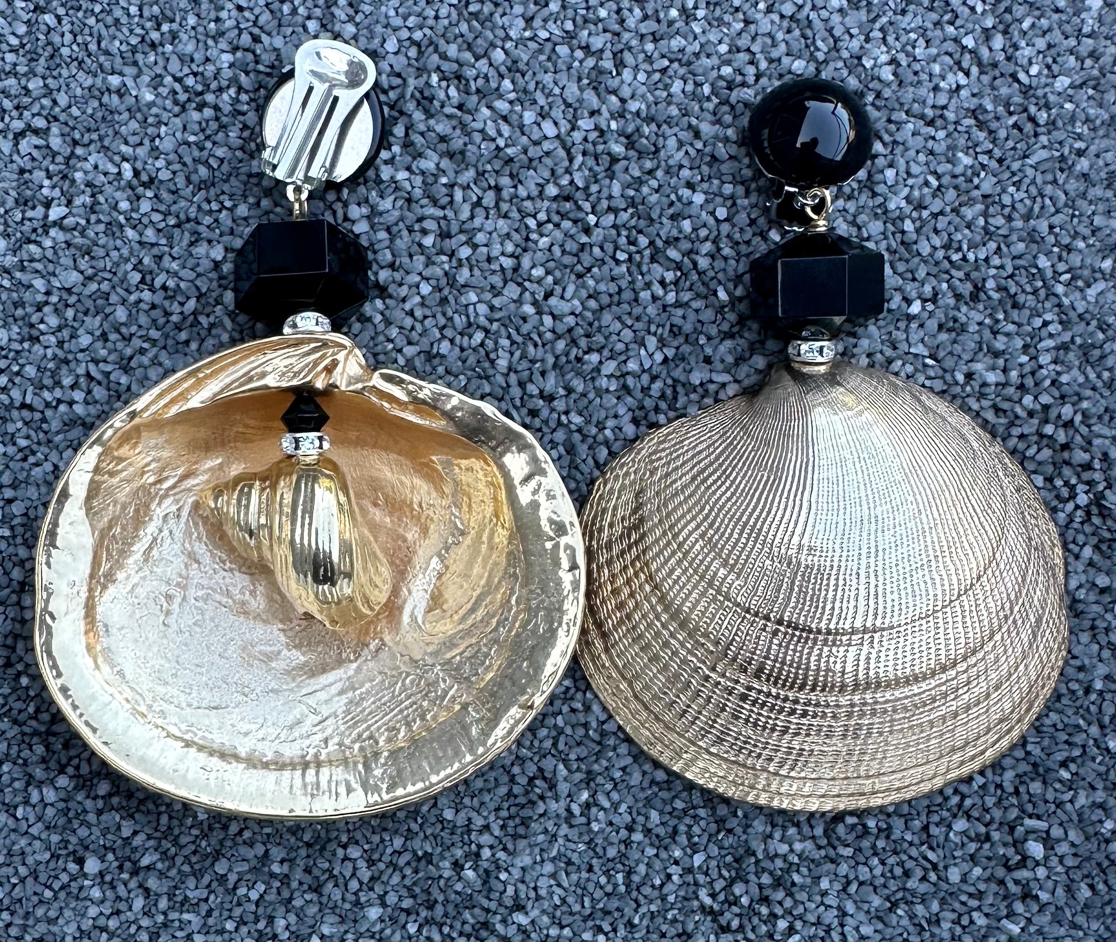 Fluo Large Shell Pendant