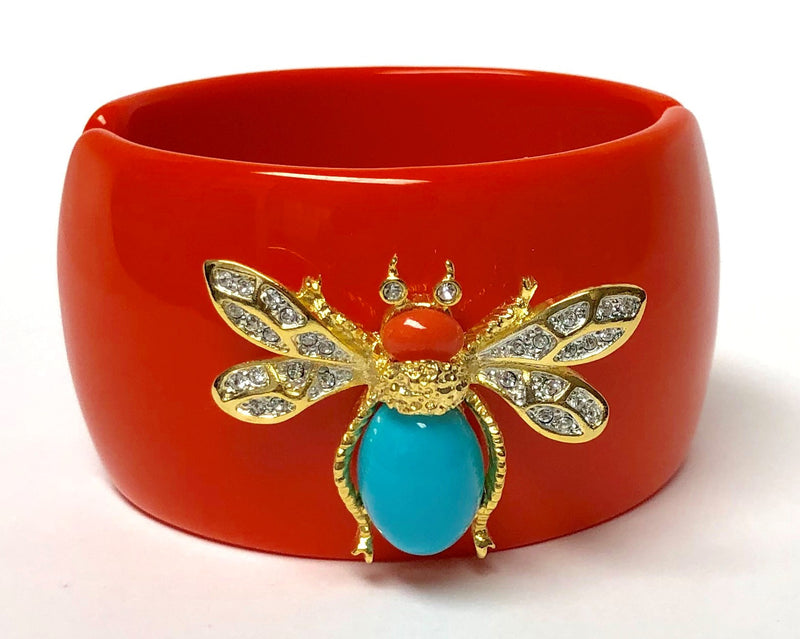 Coral w/turquoise coral bee