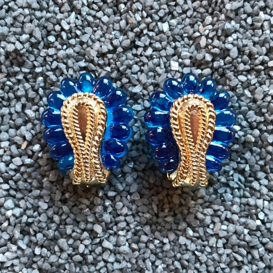 Horseshoe Beads with Gold