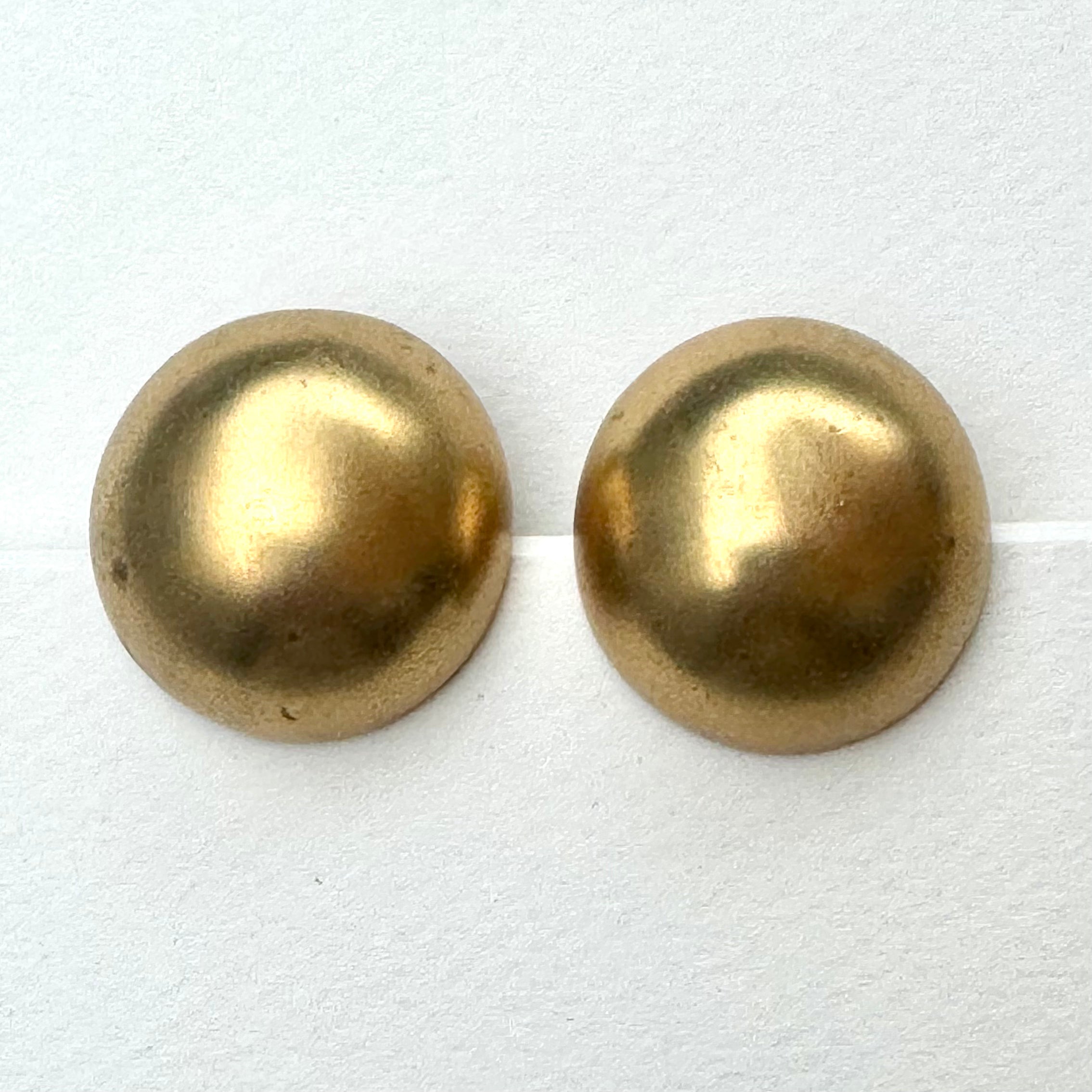 Large Domed Satin Gold Clip