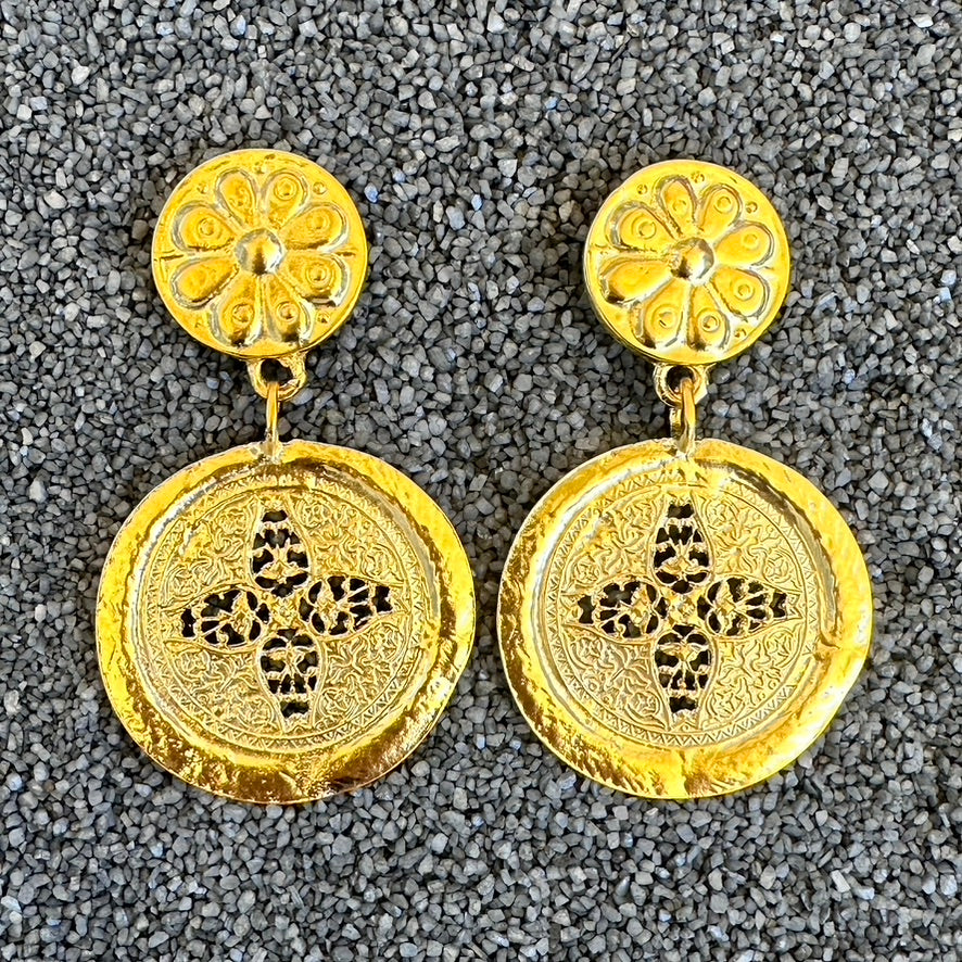 Satin Gold Coin Drop