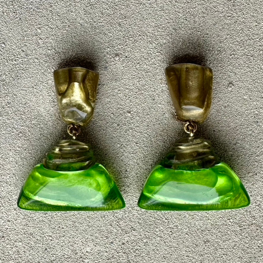 Isadora Triangle in Colors