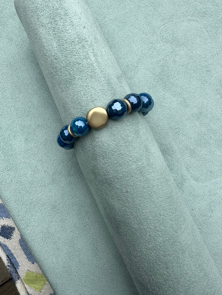 Agate Bead with Nugget Stretch Bracelet