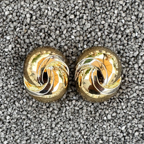 Wide Gold and Narrow Silver Ying