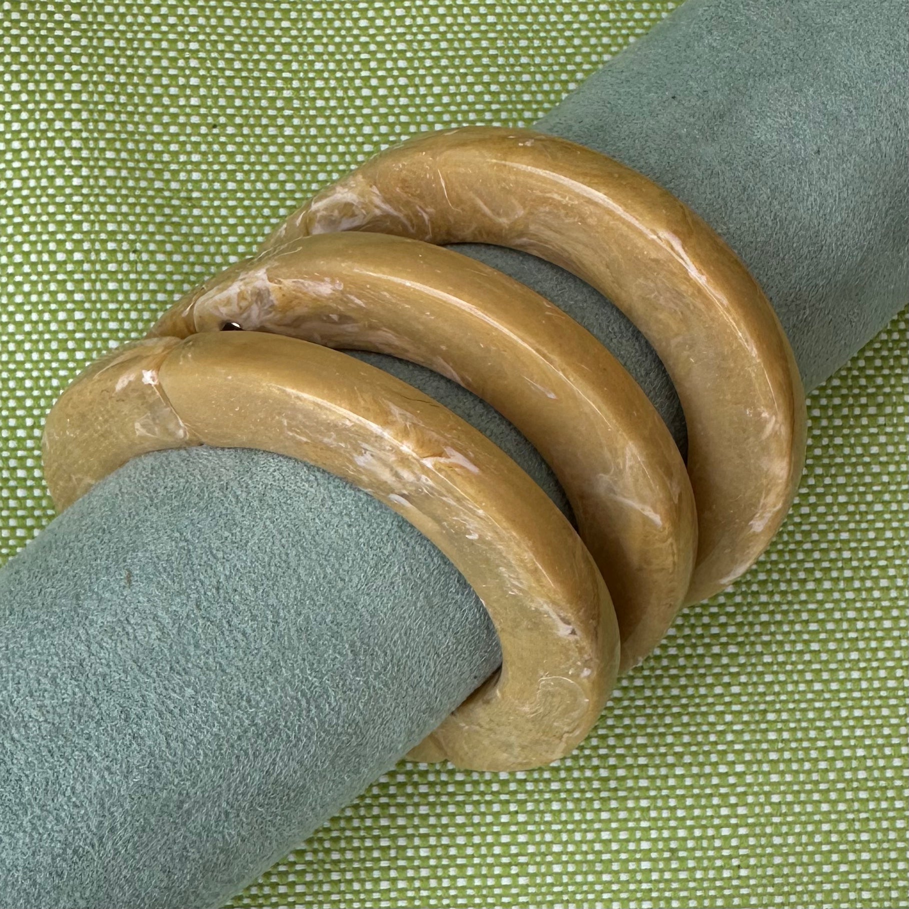 Thin Click-Clack Bracelet