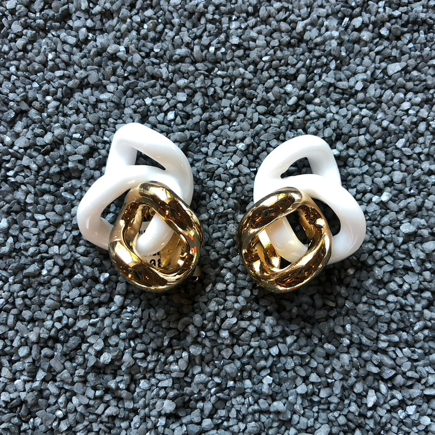 Knot Gold with Colors