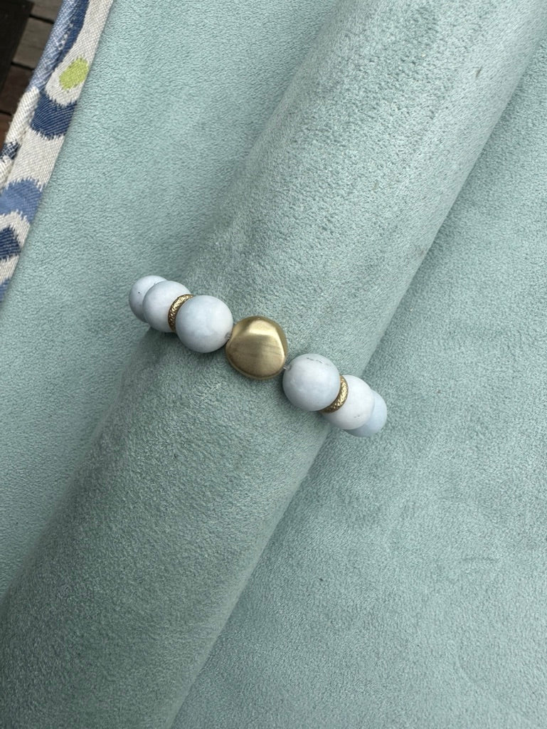 Agate Bead with Nugget Stretch Bracelet