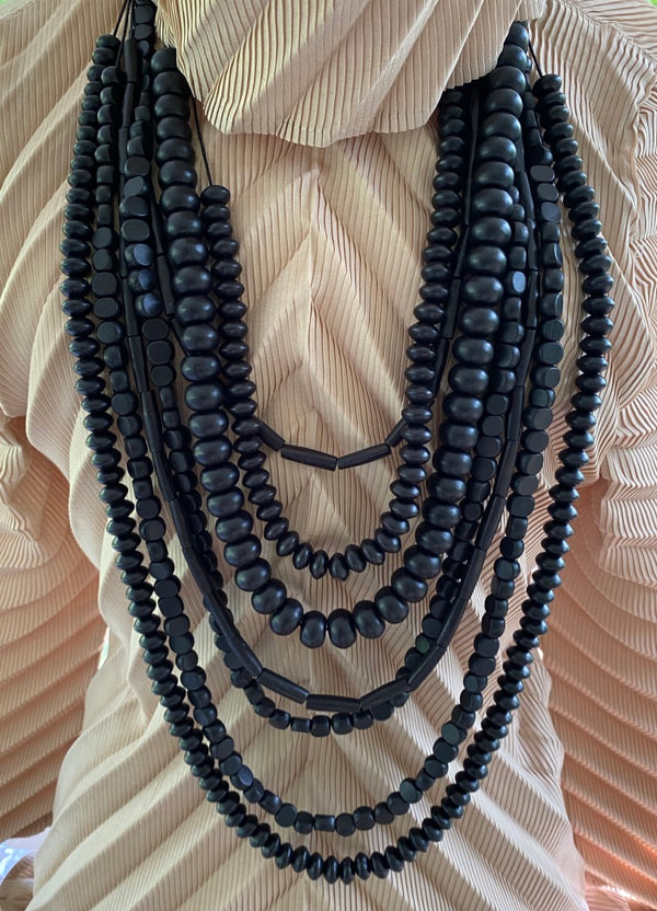 Black Multistrand Differentsized Beads