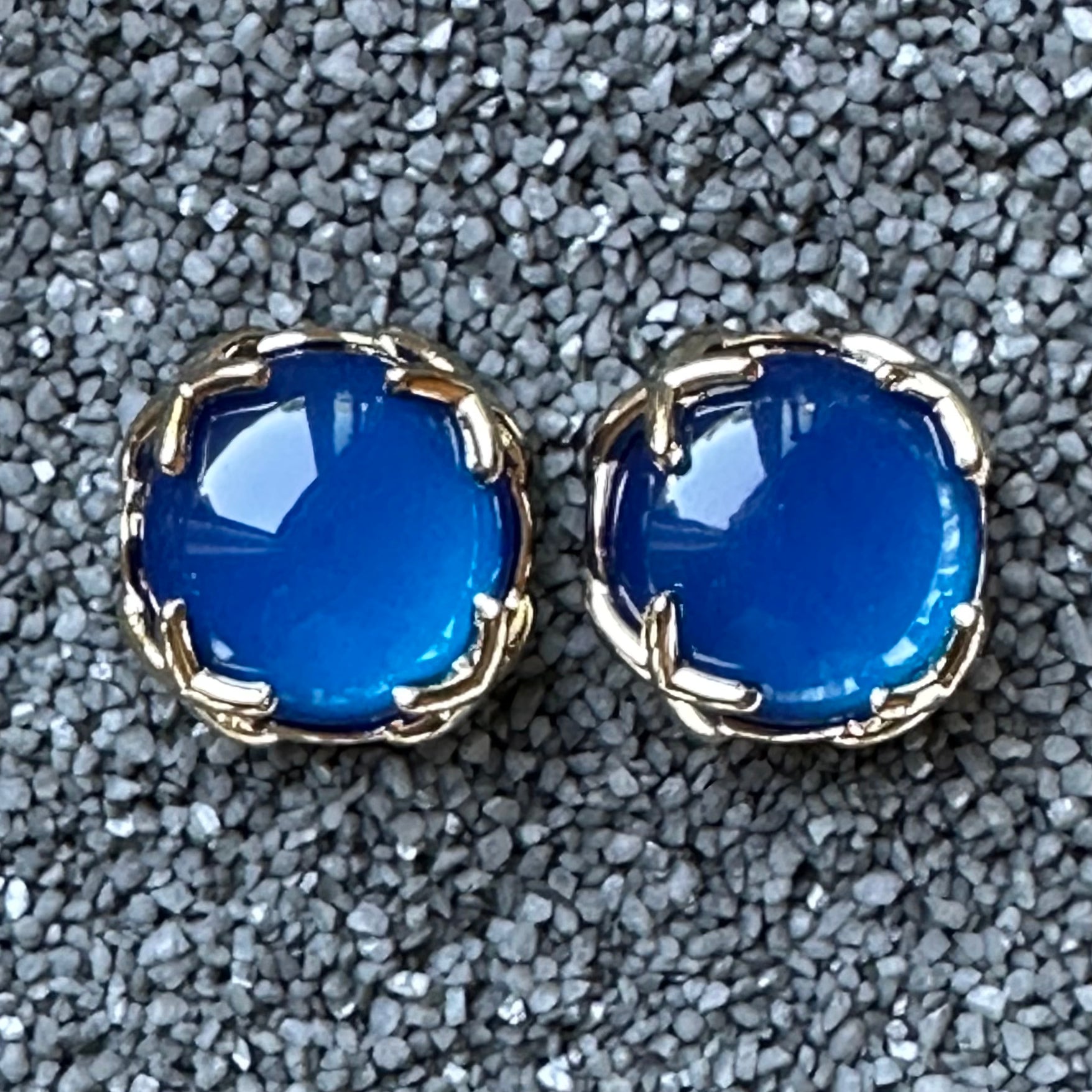Colored Ovals with 4 Gold X's