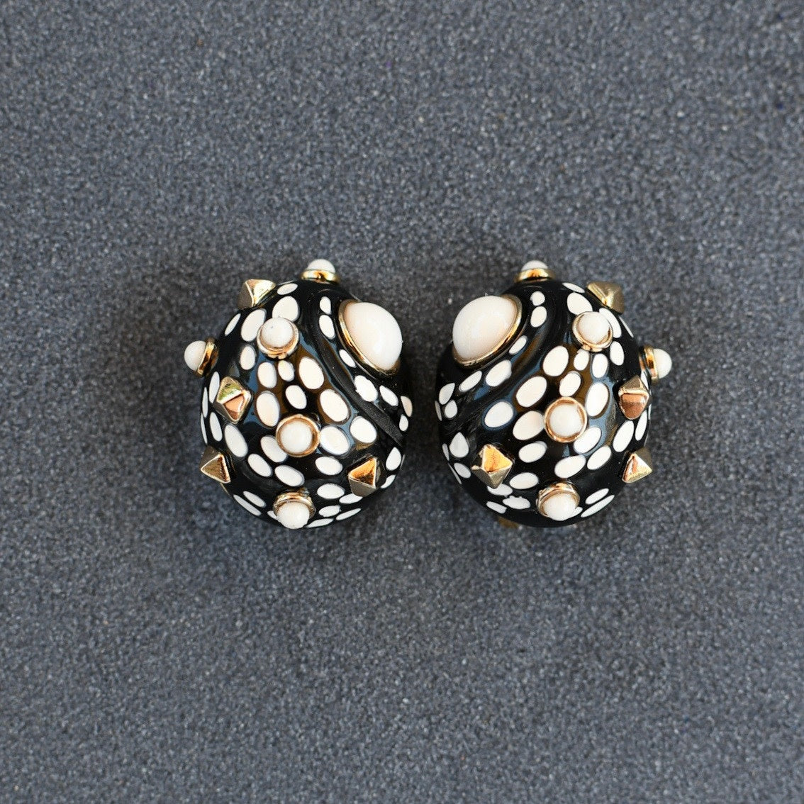 Oval Color Shell