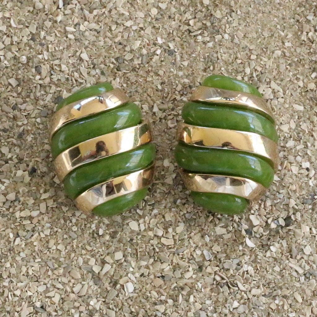 Banded Egg