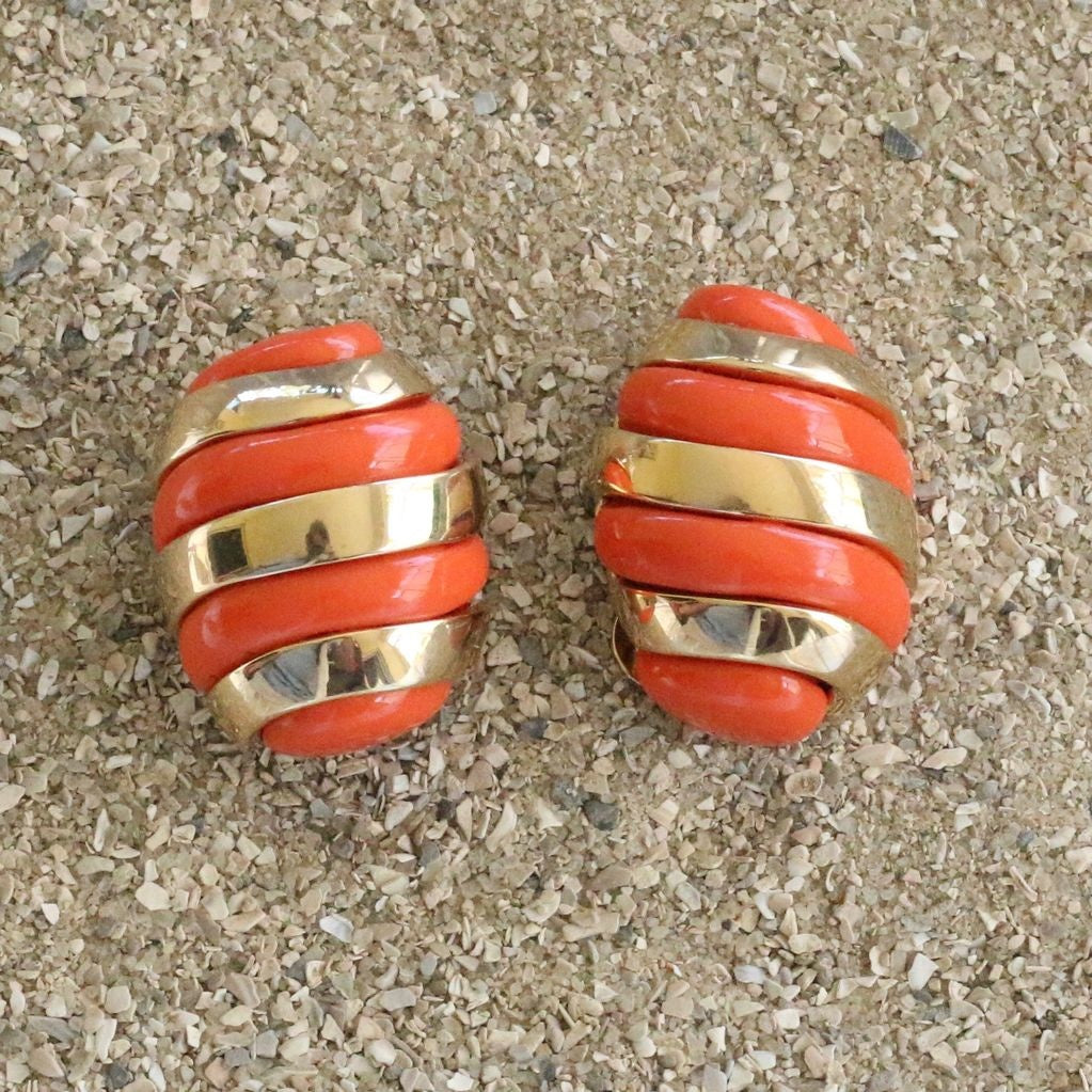 Banded Egg