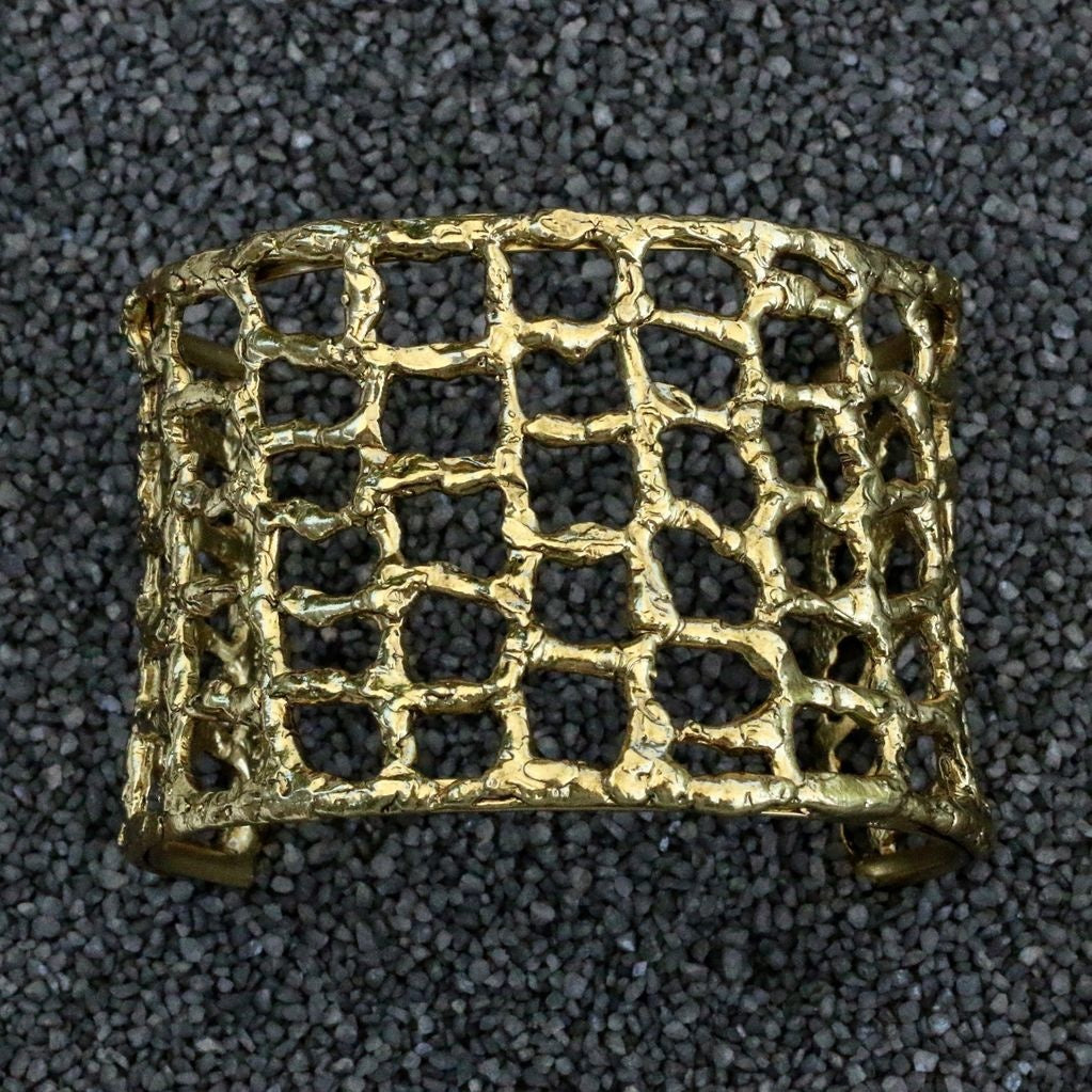 Ksultan: Gold Cuff With Webbing