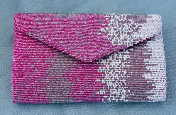 Vcexlusives: Beaded Clutch / Pink