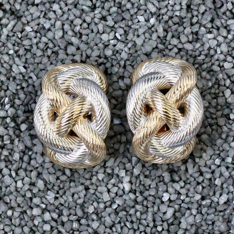 Vcexclusives: Knot Swirl Gold & Silver