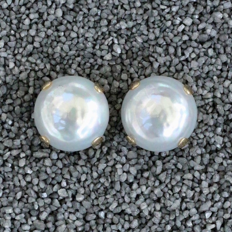 White Pearl Button Gold 4 Point Setting