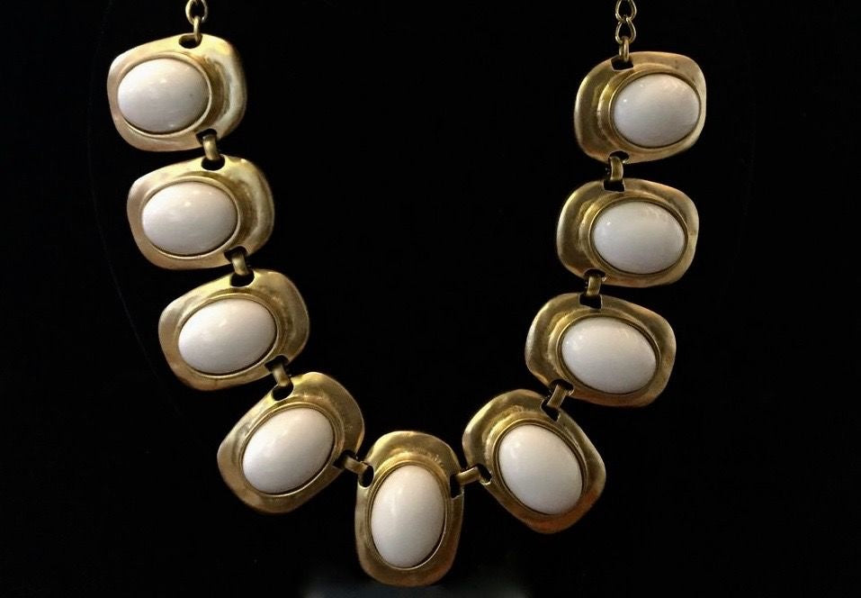 Kjlane: Bets White & Gold